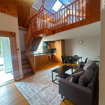 Appartamento Characterful 1bdr With Loft In